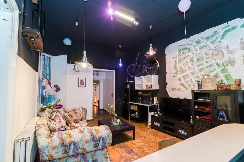 Make Your Own Party - Exclusive 200 Sqm Apartaments With Sauna And Snooker Table Hen&Stag Do *